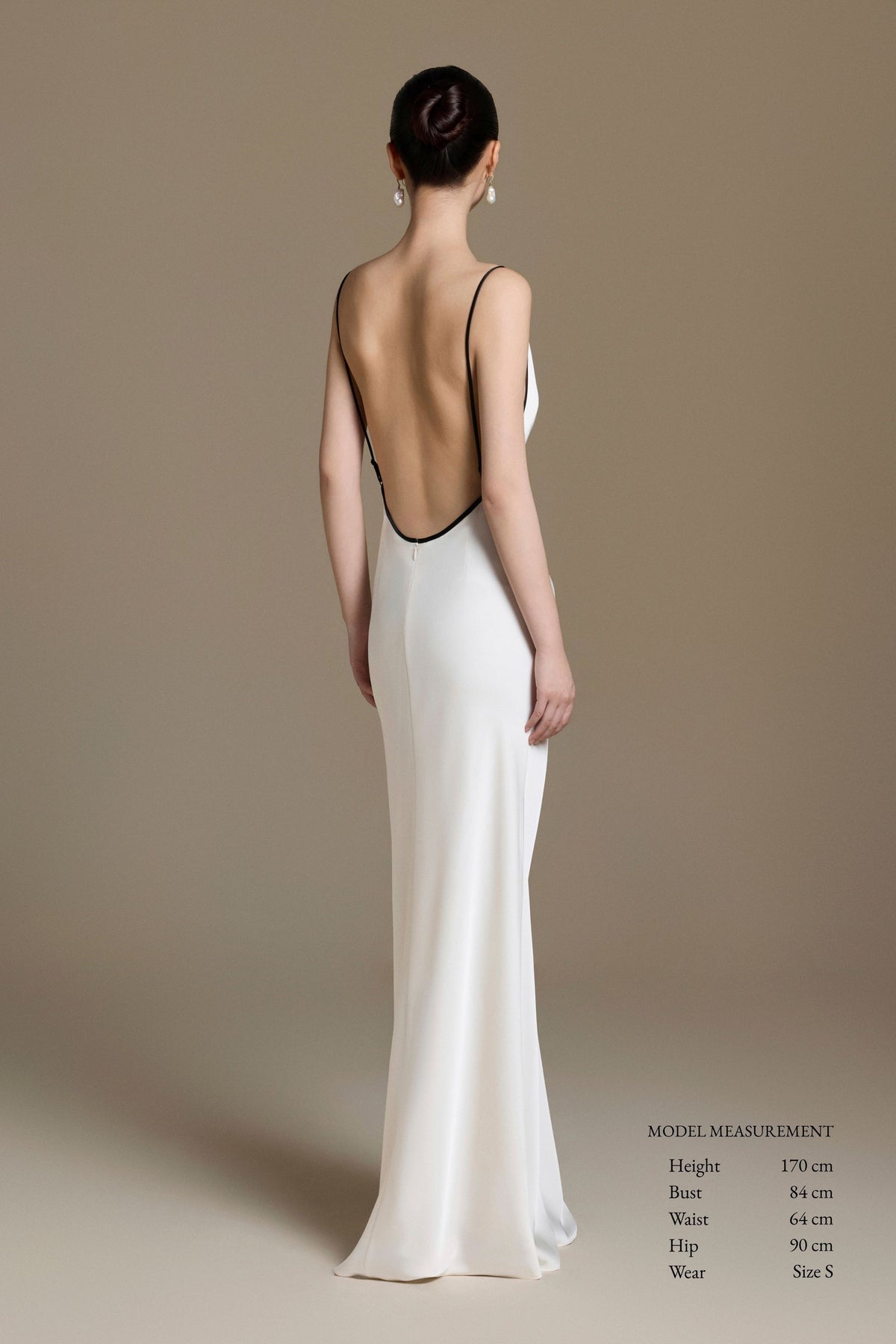 Épure Black-trimmed Silk Dress | Catalogue 08