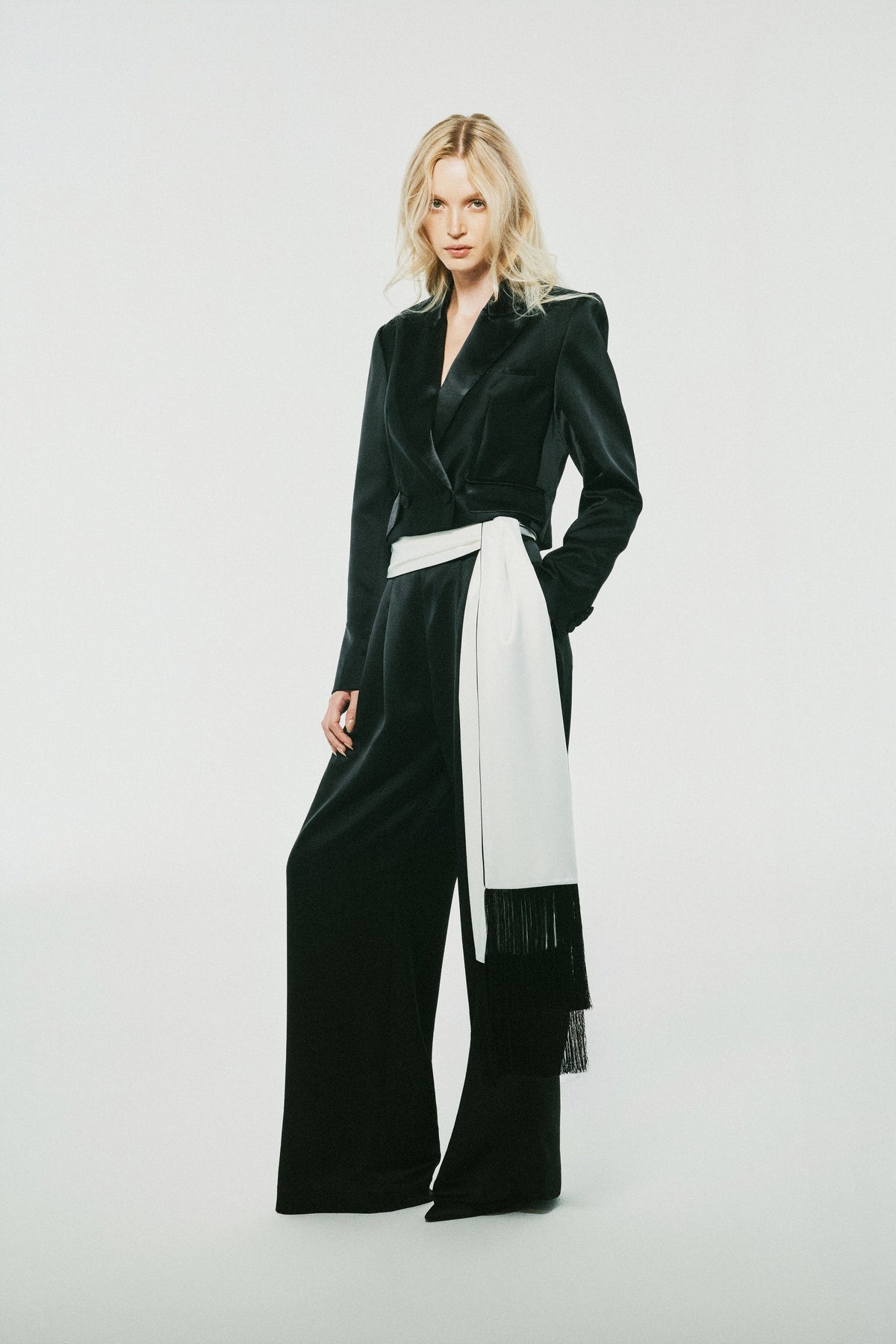 Sublime Cropped Blazer | 03-sublime-cropped-jacket