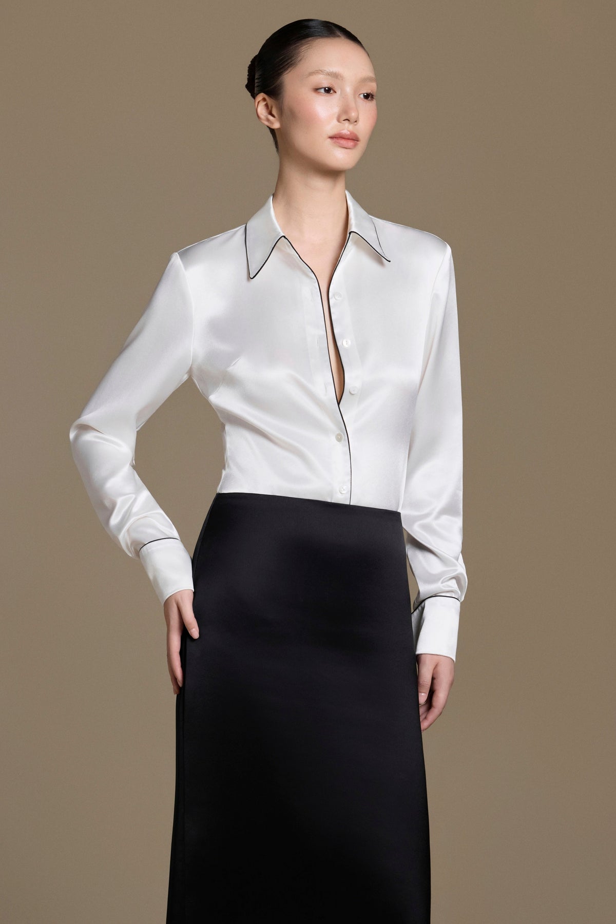 Linea Silk Blouse | 01-linea-silk-blouse