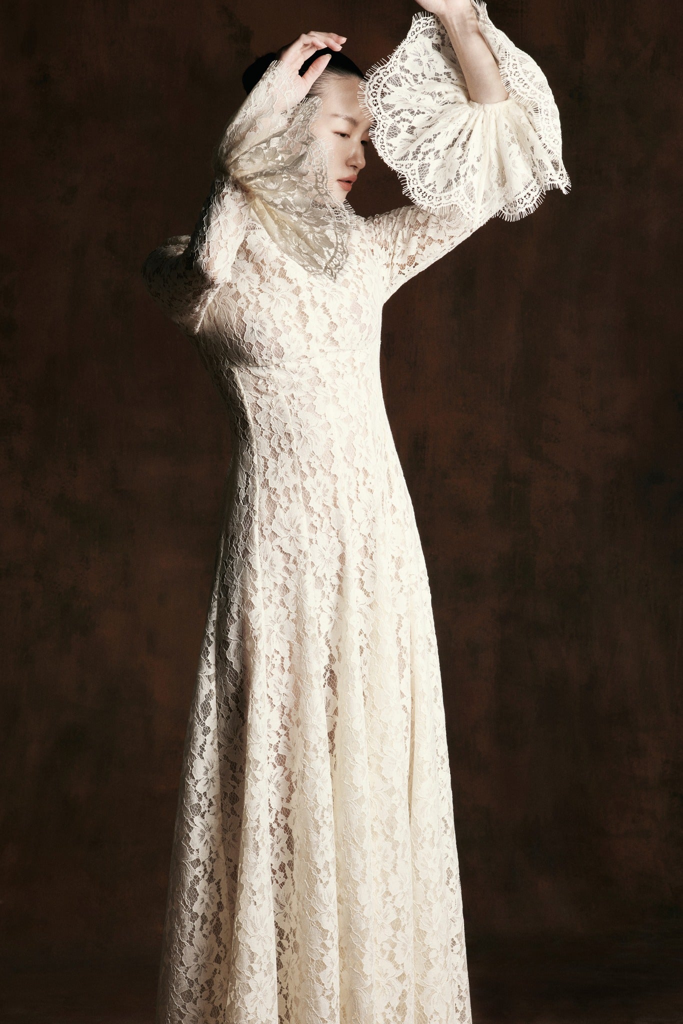 Lys Lace Dress 
