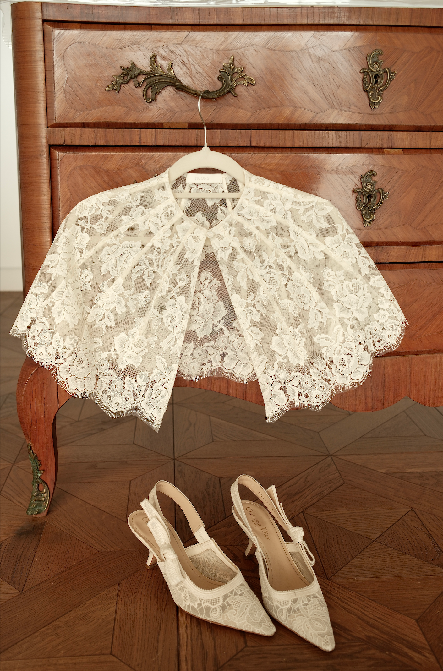 Rosalie Mini-Cape